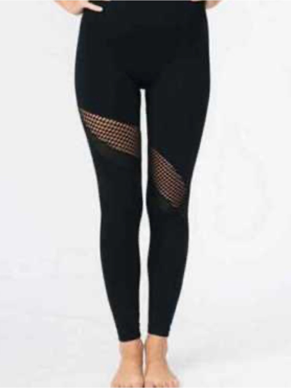 NWOT ZYIA Black Leggings with Subtle Mesh Accents. Large.